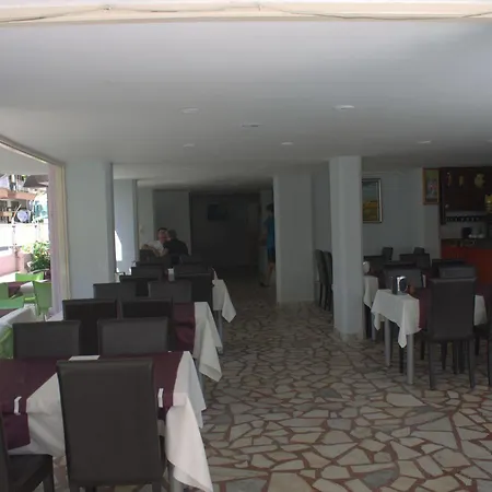 Rosella Hotel